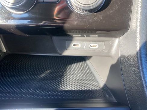 Used 2024 Volkswagen Jetta SE image 22