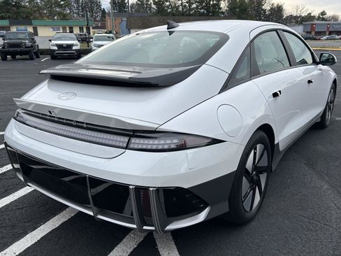 Certified 2023 Hyundai Ioniq 6 SE image 8