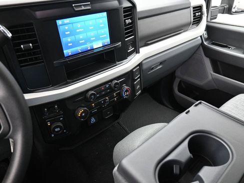New 2026 Ford F250 XLT w/ FX4 Off-Road Package image 21