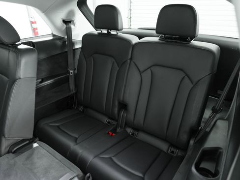 Certified 2022 Audi Q7 2.0T Premium image 42