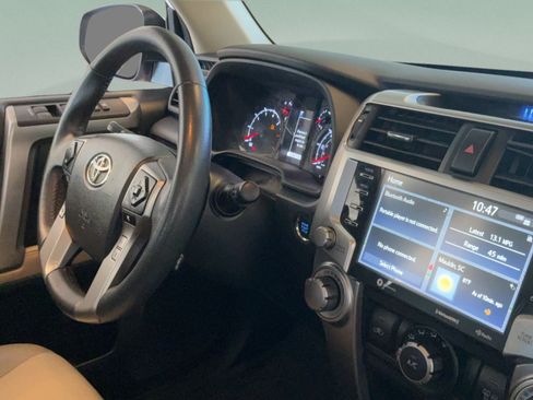 Used 2021 Toyota 4Runner SR5 Premium w/ Moonroof Package RWD image 46