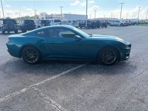 Used 2026 Ford Mustang Coupe RWD image 10