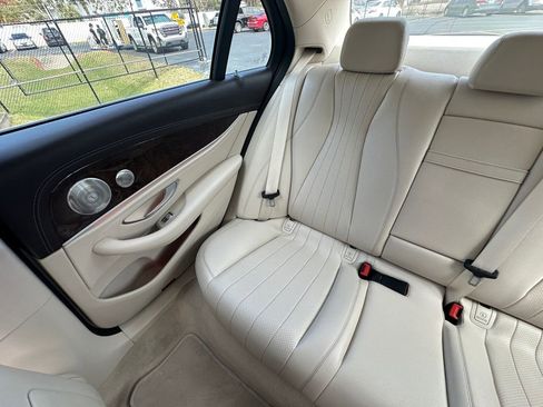 Used 2017 Mercedes-Benz E 300 E 300 image 22