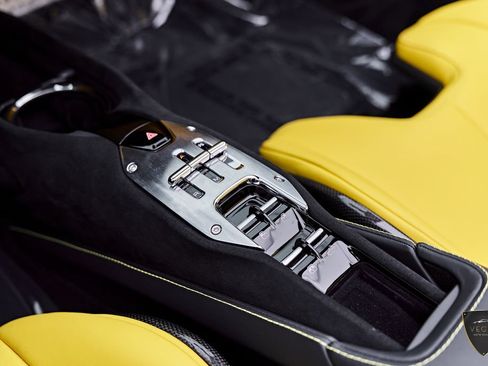 Used 2024 Ferrari SF90 Spider AWD/4WD image 77