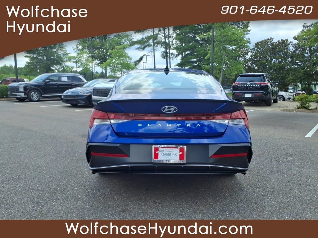 Certified 2026 Hyundai Elantra SEL Sport FWD image 4