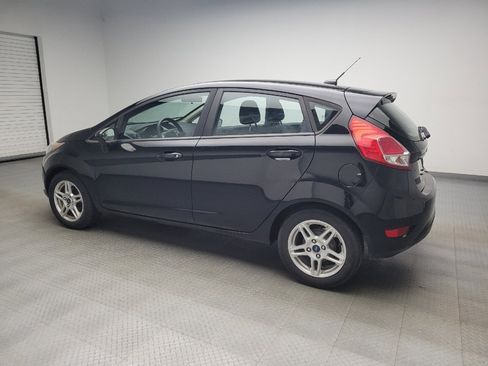 Used 2018 Ford Fiesta SE FWD image 3