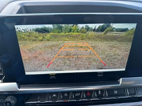 Certified 2025 Chevrolet Silverado 1500 LT image 25