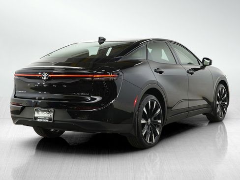 Used 2024 Toyota Crown Platinum image 5