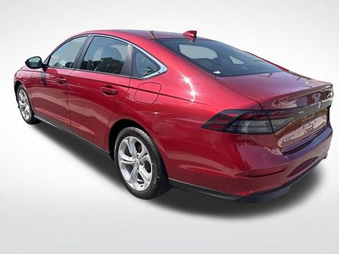 Used 2025 Honda Accord LX image 17