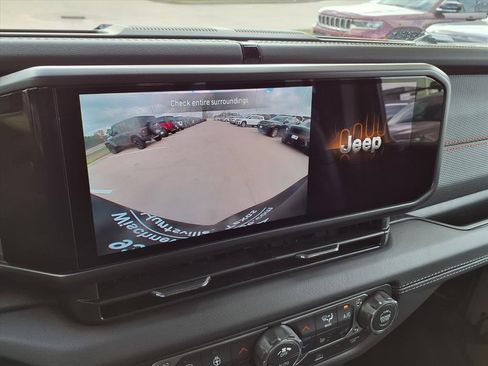 New 2026 Jeep Wrangler Unlimited Rubicon w/ Steel Bumper Group image 8