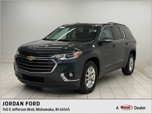 Used 2020 Chevrolet Traverse LT AWD/4WD image 1