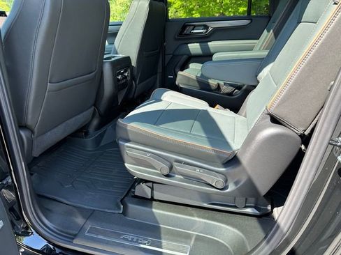 New 2026 GMC Yukon XL AT4 w/ AT4 Premium Package AWD/4WD image 20