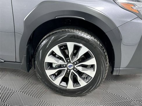 Used 2025 Subaru Outback Limited image 23