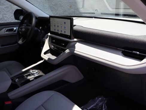 New 2026 Ford Explorer Active w/ Active Comfort Package AWD/4WD image 35