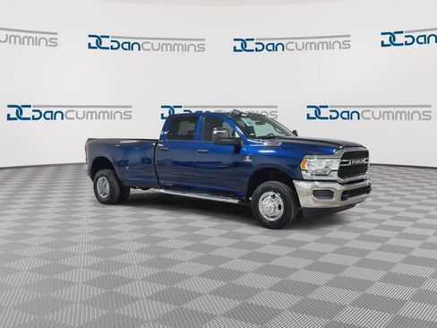 Used 2024 RAM 3500 Tradesman w/ Chrome Appearance Group AWD/4WD image 2