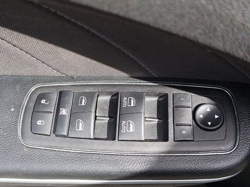 Used 2023 Dodge Charger SXT image 35