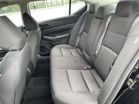 Used 2024 Nissan Altima 2.5 SV FWD image 33