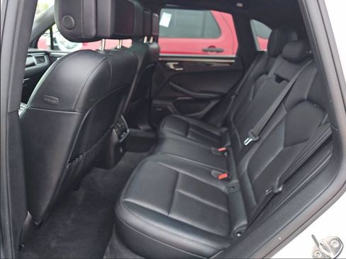 Used 2018 Porsche Macan S AWD/4WD image 11