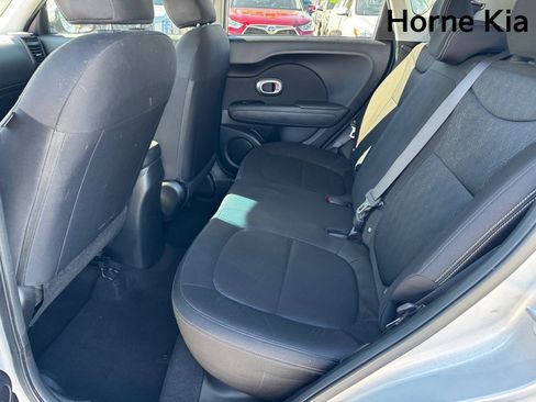 Used 2016 Kia Soul image 13
