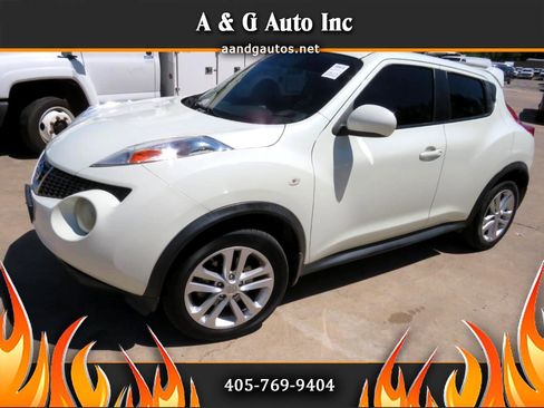 Used 2011 Nissan Juke S image 1