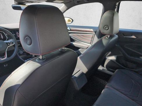 Used 2024 Volkswagen Jetta GLI Autobahn FWD image 17