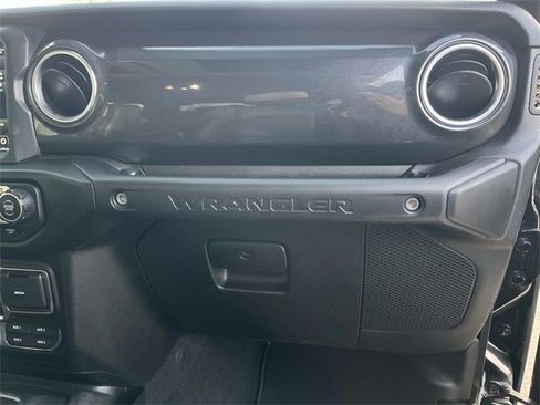 Used 2021 Jeep Wrangler Unlimited Rubicon image 26