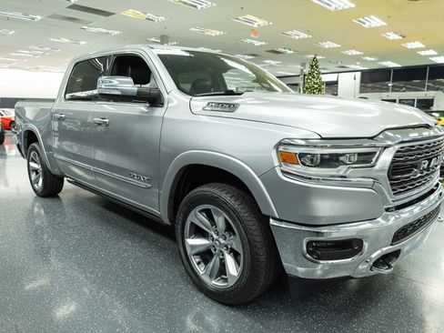 Used 2019 RAM 1500 Limited w/ Advanced Safety Group image 5