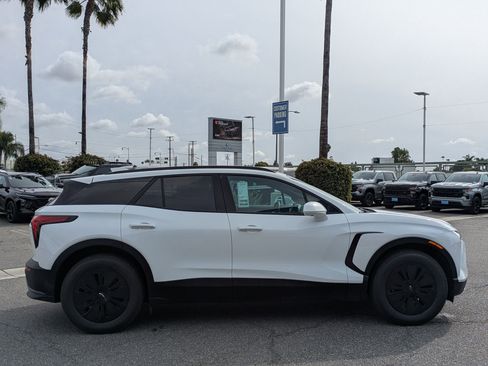 Used 2026 Chevrolet Blazer EV LT FWD image 6