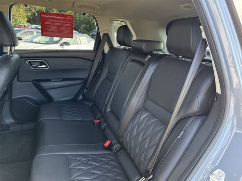 Certified 2021 Nissan Rogue Platinum image 26