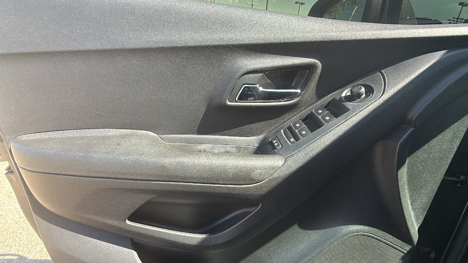 Used 2019 Chevrolet Trax LS FWD image 10