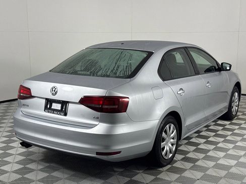 Used 2016 Volkswagen Jetta S image 5