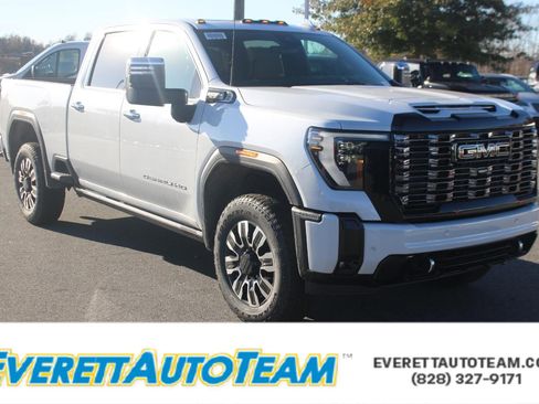 New 2026 GMC Sierra 2500 Denali Ultimate image 1