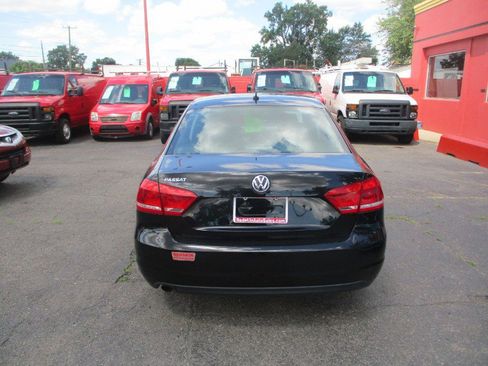 Used 2014 Volkswagen Passat 2.5 S image 5