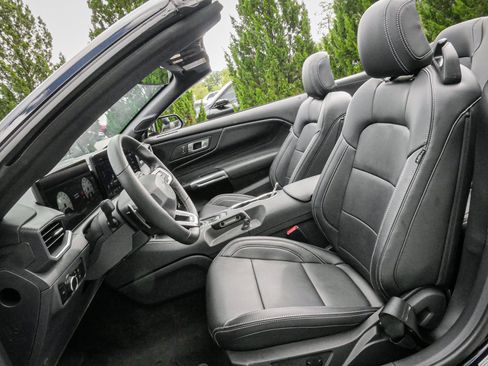 Used 2026 Ford Mustang GT Premium w/ GT Performance Package RWD image 16