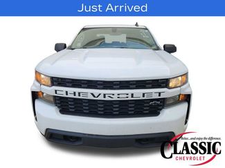Used 2021 Chevrolet Silverado 1500 Custom w/ LPO, Blackout Package AWD/4WD video 3
