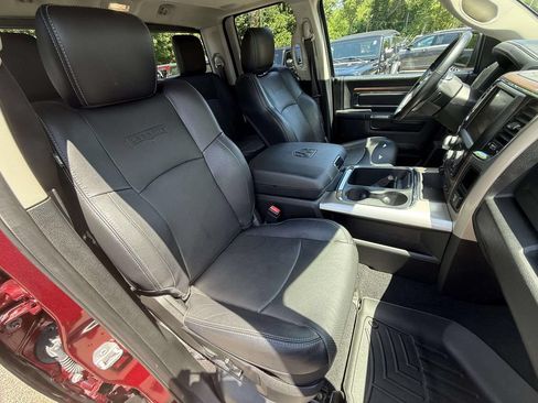 Used 2017 RAM 1500 Laramie w/ Convenience Group AWD/4WD image 9