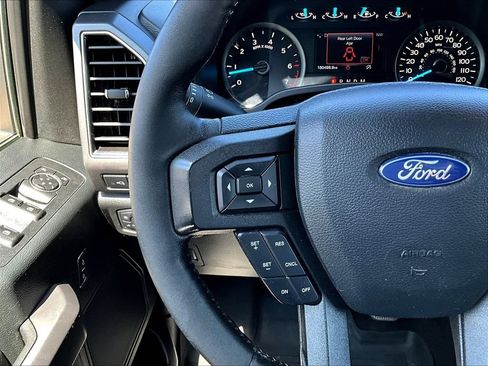 Used 2019 Ford F150 XLT w/ Equipment Group 302A Luxury AWD/4WD image 14