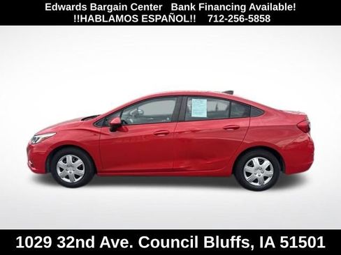 Used 2017 Chevrolet Cruze LS FWD image 4