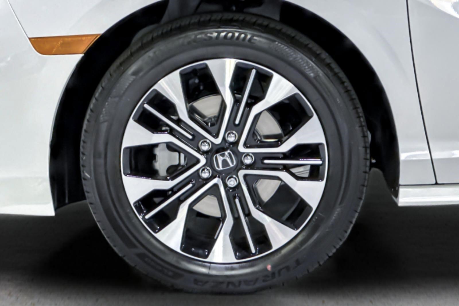 New 2027 Honda Odyssey Elite image 12