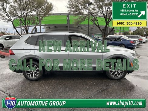 Used 2019 Volkswagen Tiguan SE w/ Panoramic Sunroof Package image 2