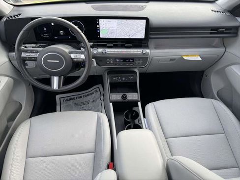 Used 2025 Hyundai Kona Limited image 12
