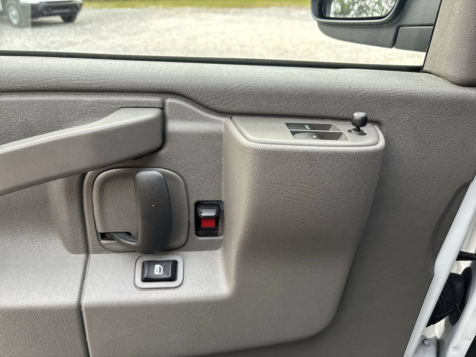 Used 2025 GMC Savana 2500 w/ Driver Convenience Package RWD image 13