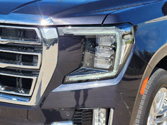 Used 2023 GMC Yukon SLT w/ SLT Premium Package AWD/4WD image 9