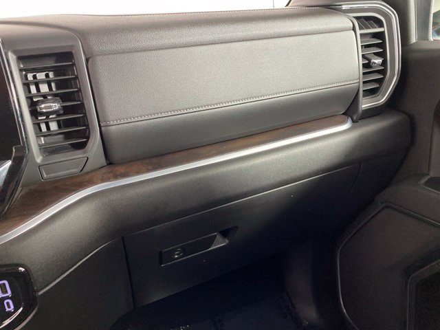 Used 2026 GMC Sierra 1500 SLT AWD/4WD image 32