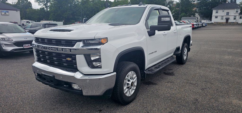 Used 2021 Chevrolet Silverado 2500 LT w/ All Star Edition AWD/4WD image 3
