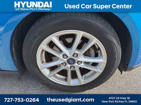 Used 2016 Ford Focus SE FWD image 6