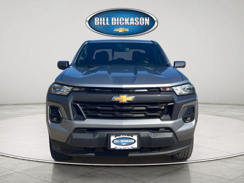 Used 2023 Chevrolet Colorado LT w/ LT Convenience Package II AWD/4WD image 2