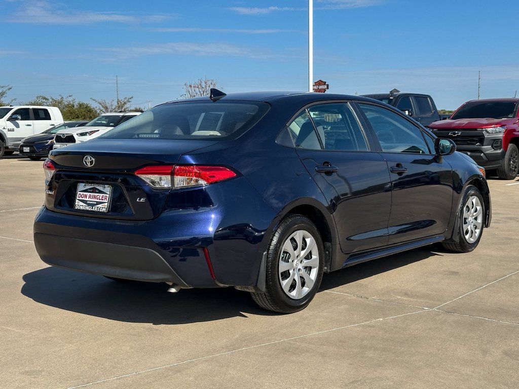 Used 2026 Toyota Corolla LE FWD image 3