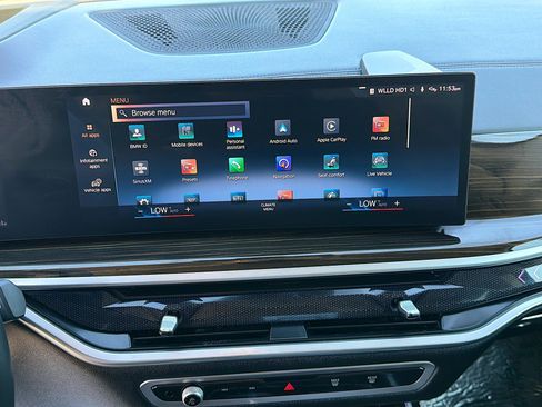 Used 2023 BMW X7 xDrive40i image 30