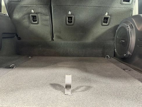 Used 2024 Jeep Wrangler Unlimited w/ Convenience Group AWD/4WD image 16